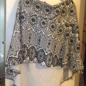 Torrid Black and White Lace Hi-Lo Skirt